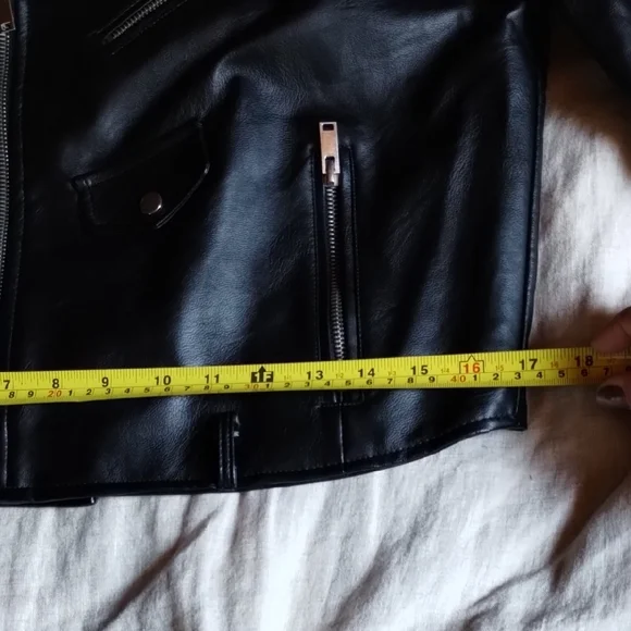 Love Tree Black Faux Leather Motorcycle Jacket - Picture 9 of 12